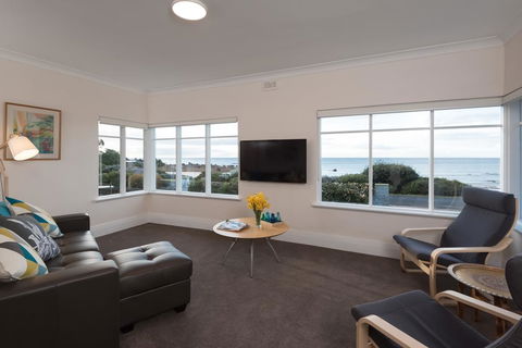 Sunrise At Penguin - Hotel Gold Coast 0