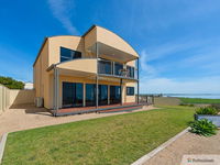 Book Marion Accommodation Vacations Hotel Gold Coast Hotel Gold Coast