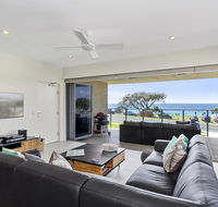 Surf 101 on Cabarita Beach - Hotel Gold Coast