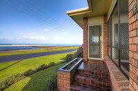 Book Port Fairy Accommodation Vacations Hotel Gold Coast Hotel Gold Coast