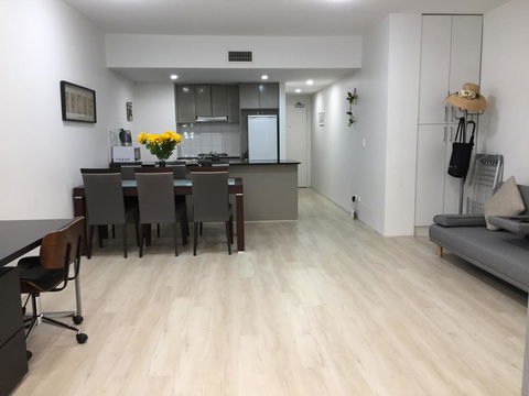 Sydney CBD Family Home - Hotel Gold Coast 1