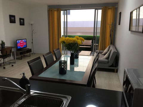 Sydney CBD Family Home - Hotel Gold Coast 3