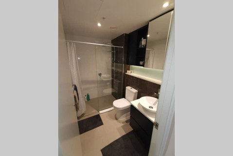 Sydney Olympic Park Luxury Apartment - Hotel Gold Coast 3