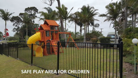 Tabourie Lake Motor Inn - Hotel Gold Coast 1