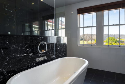 Tarraleah Lodge - Hotel Gold Coast 1