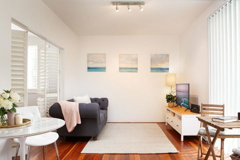 Tasteful Apartment With Balcony In Cammeray - Hotel Gold Coast 0