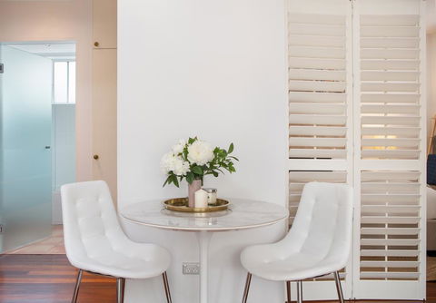 Tasteful Apartment With Balcony In Cammeray - Hotel Gold Coast 3