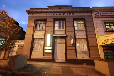 The Bank Guesthouse - Hotel Gold Coast 1
