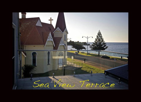 Penguin Beachfront Apartments - Hotel Gold Coast 7