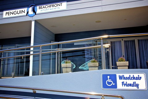 Penguin Beachfront Apartments - Hotel Gold Coast 20