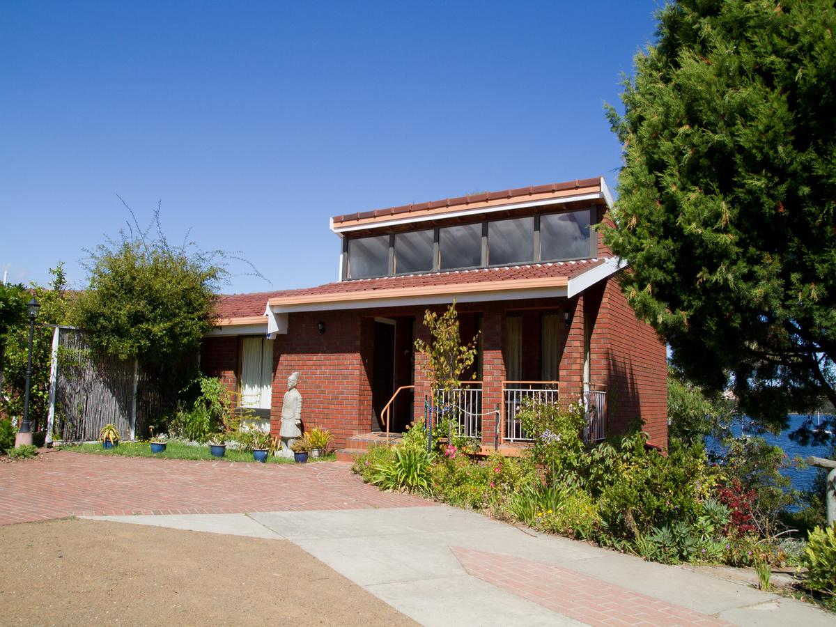 Austins Ferry TAS Hotel Gold Coast