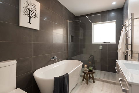 Penguin Beach House - Hotel Gold Coast 1