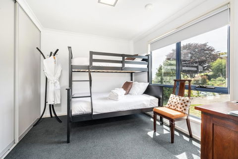 Madsen Retreat - Hotel Gold Coast 5