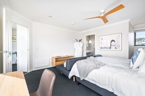 Madsen Retreat - Hotel Gold Coast 23