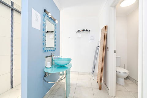 Madsen Retreat - Hotel Gold Coast 24