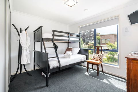 Madsen Retreat - Hotel Gold Coast 19