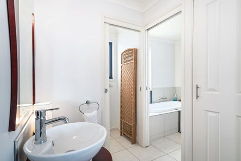 Madsen Retreat - Hotel Gold Coast 14