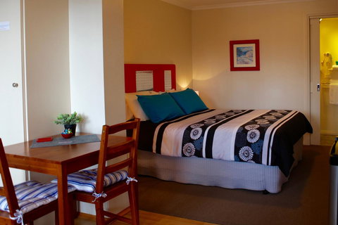 Sails On Port Sorell Boutique Apartments - Hotel Gold Coast 10