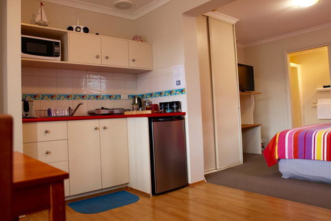 Sails On Port Sorell Boutique Apartments - Hotel Gold Coast 7