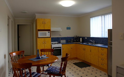 Sails On Port Sorell Boutique Apartments - Hotel Gold Coast 6
