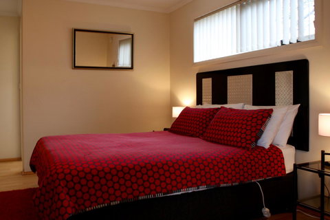 Sails On Port Sorell Boutique Apartments - Hotel Gold Coast 13