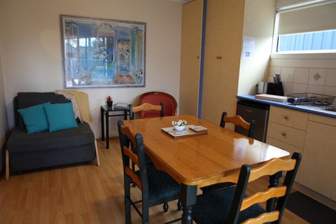 Sails On Port Sorell Boutique Apartments - Hotel Gold Coast 11