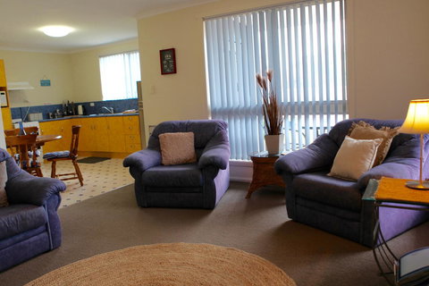 Sails On Port Sorell Boutique Apartments - Hotel Gold Coast 16
