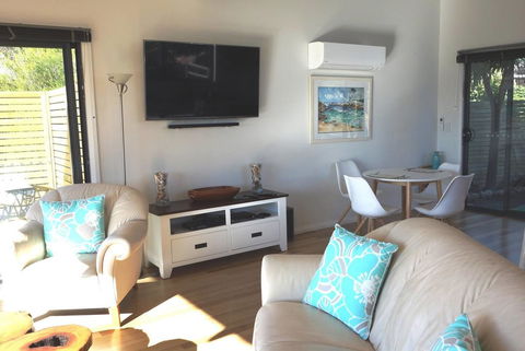 THE LOFT @ Bay Of Fires Seascape - Hotel Gold Coast 13