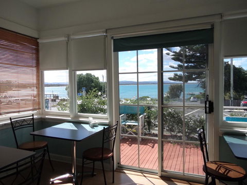 Freycinet Waters - Hotel Gold Coast 11