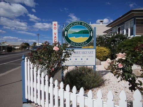 Freycinet Waters - Hotel Gold Coast 2