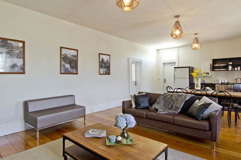 Deloraine Hotel - Hotel Gold Coast 23