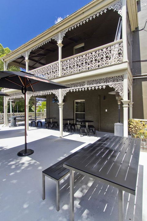 Deloraine Hotel - Hotel Gold Coast 27