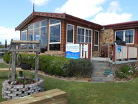 Book Bicheno Accommodation Vacations Hotel Gold Coast Hotel Gold Coast