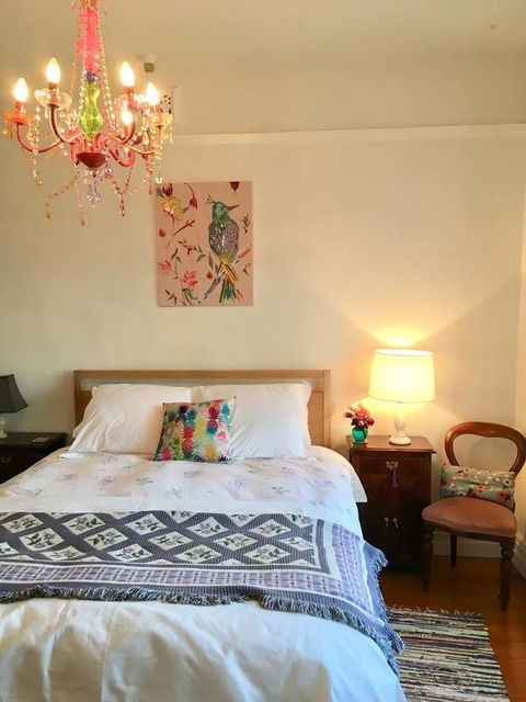 Sandy Bay Cottage - Hotel Gold Coast 8