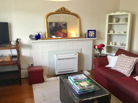 Sandy Bay Cottage - Hotel Gold Coast 2