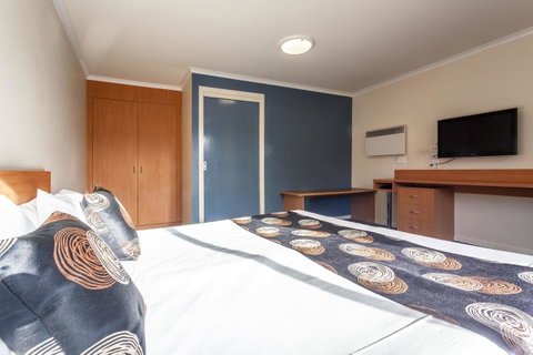 Black Buffalo - Hotel Gold Coast 3