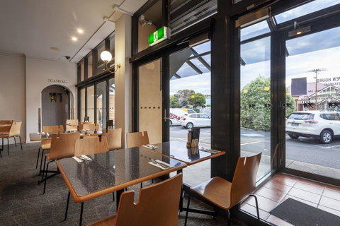 Black Buffalo - Hotel Gold Coast 20