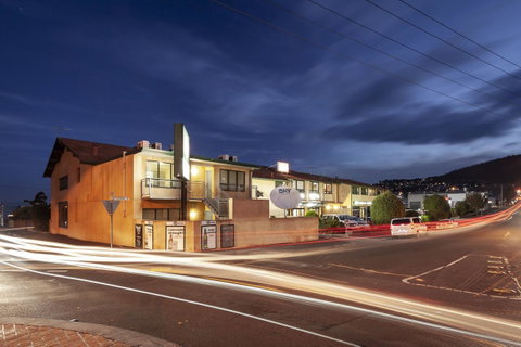 Black Buffalo - Hotel Gold Coast 15