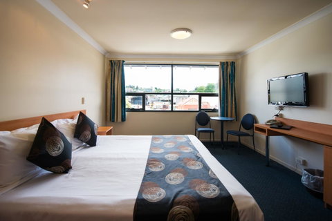 Black Buffalo - Hotel Gold Coast 1