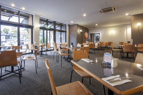 Black Buffalo - Hotel Gold Coast 21