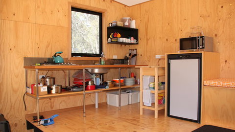 BAY OF FIRES ECO HUT Off Grid Experience At Binalong Bay - Hotel Gold Coast 9