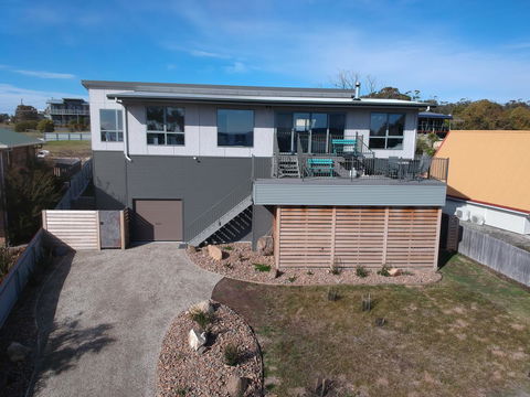 GRANITE BEACH HOUSE @ Bay Of Fires - Hotel Gold Coast 1