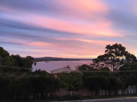 GRANITE BEACH HOUSE @ Bay Of Fires - Hotel Gold Coast 0