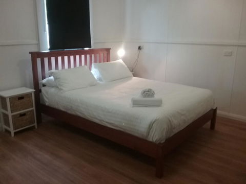 Tullah Tavern - Hotel Gold Coast 4