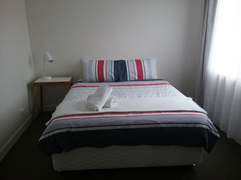 Tullah Tavern - Hotel Gold Coast 13