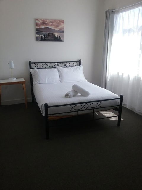 Tullah Tavern - Hotel Gold Coast 3
