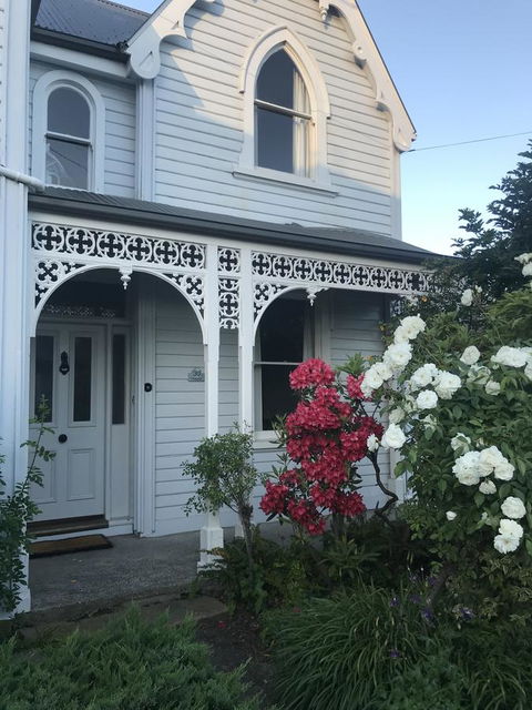 Amberley - Hotel Gold Coast 1