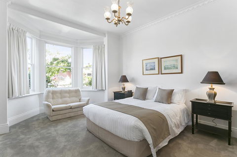 Amberley - Hotel Gold Coast 18