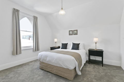 Amberley - Hotel Gold Coast 30