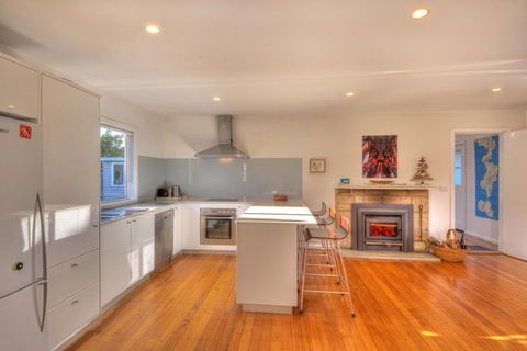 Fish @ Freycinet - Hotel Gold Coast 1